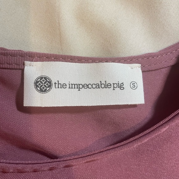 Elegant‎ Mauve Ruffle Sleeve Top - Picture 3 of 9